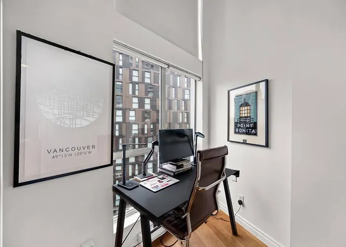Beautiful Downtown Loft With Full Kitchen Apartment Vancouver