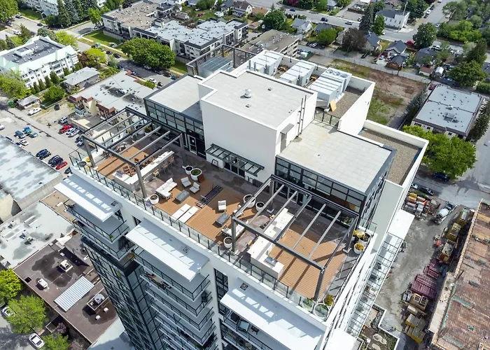 Brand New Luxury Downtown Near The Beach #16 Kelowna
