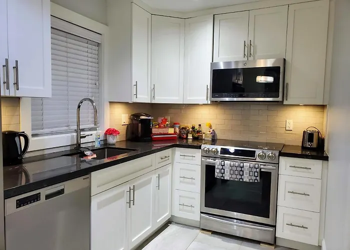 New Urban Modern Main Street House Villa Vancouver