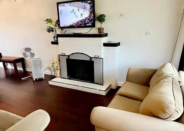 Vintage - 3 Bed House - North Surrey - Ping-Pong And Pool Table - Tv Cable Villa