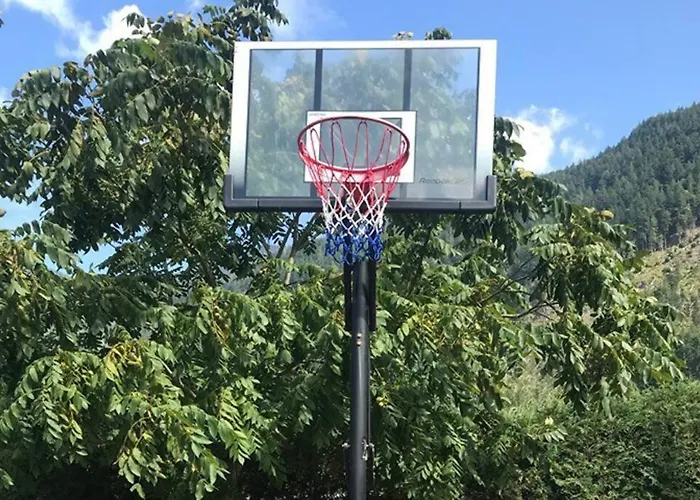 Country Escape With Mountain Views Villa Harrison Hot Springs