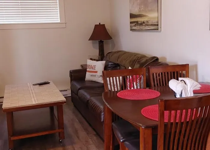 Winedownhere - Lic. 75806 Kelowna