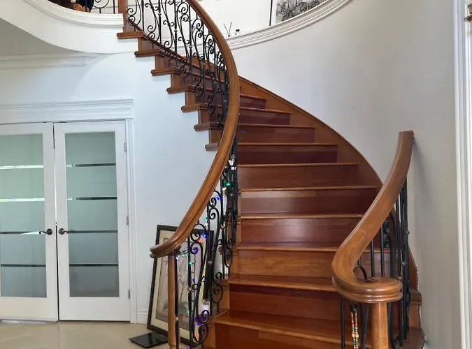 Independent Entrance Cozy Room With Private Bathroom Close To Yvr Richmond