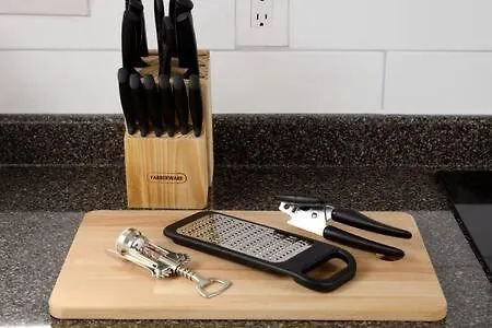 Hot Tub 2 Bedroom Beautiful Seconary Suite Burnaby