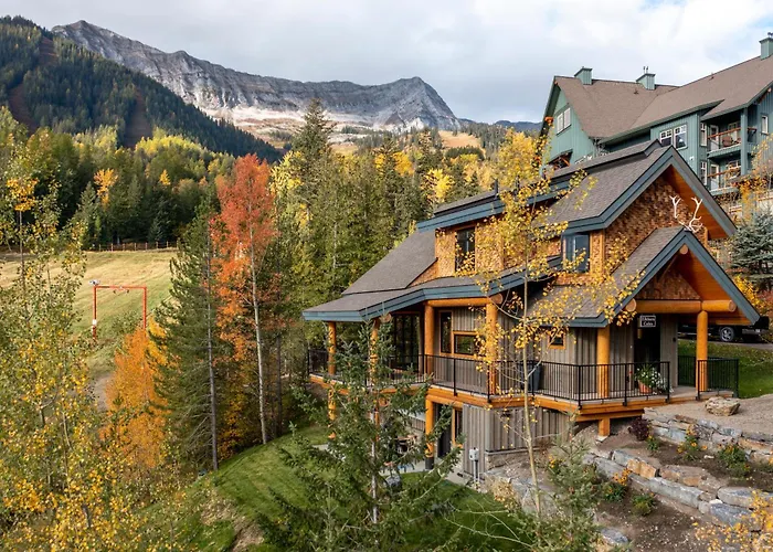 Snow Creek Cabins By Fernie Lodging Co