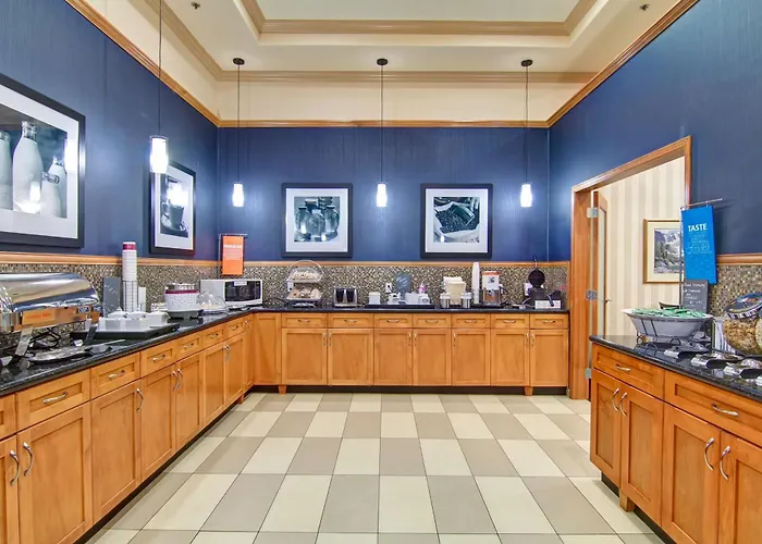 Kamloops hotels near McDonald Park