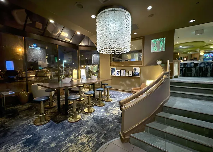 Nanaimo hotels near Swy-a-Lana Park