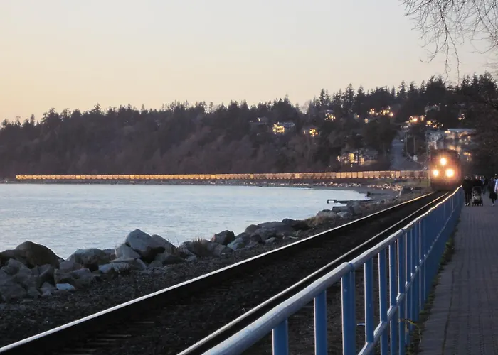 White Rock hotels near South Surrey
