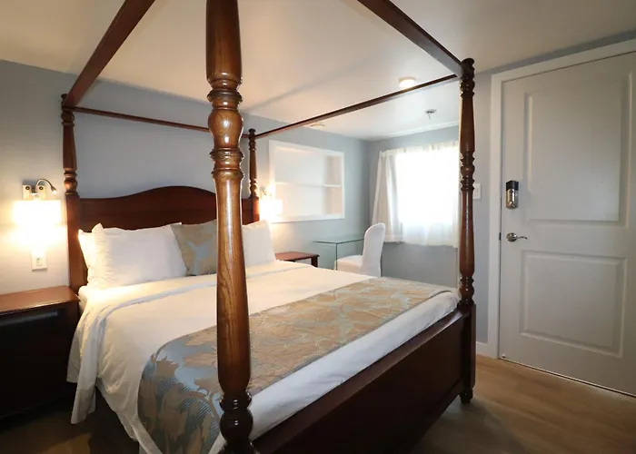 Victoria Gorge Waterway Vacation Home