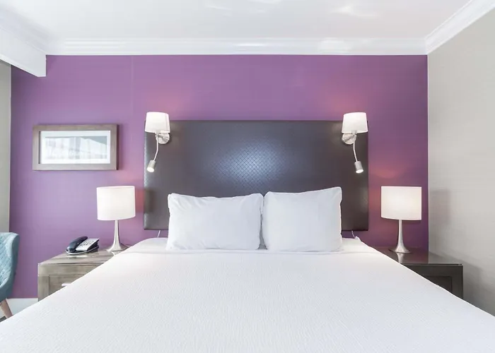 Kamloops hotels near Pioneer Park