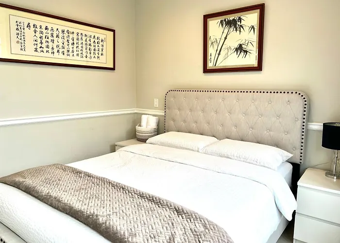 Coze Home In Vancouver Near Yvr