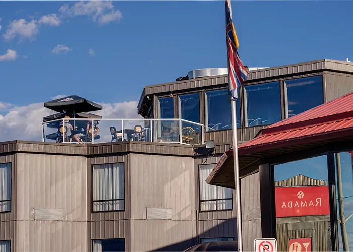 Kamloops 4 Star Hotels near Riverside Park