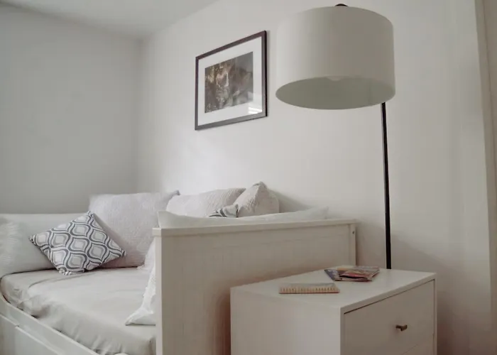 Small Private Studio At Kitsilano Beach Vancouver