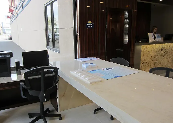 Days Inn By Wyndham Downtown Prince George