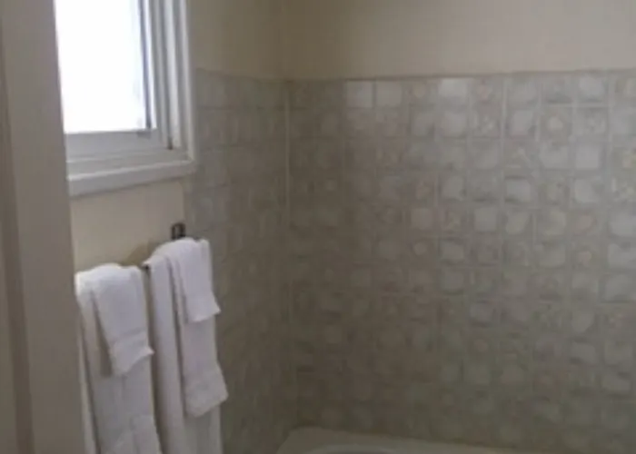 Trail Motel & Rv Park